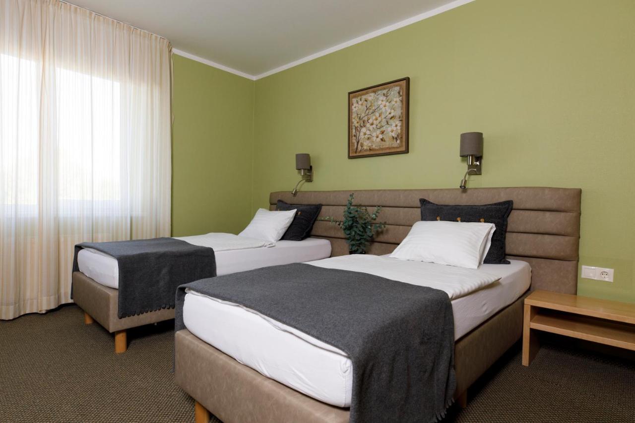 Spa Hotel Ezeri Sigulda Bagian luar foto