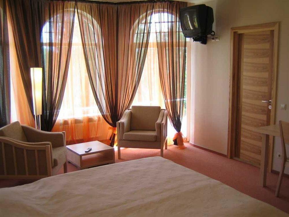 Spa Hotel Ezeri Sigulda Bagian luar foto