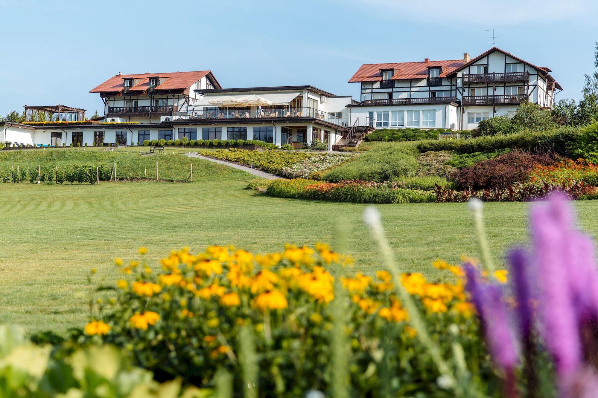 Spa Hotel Ezeri Sigulda Bagian luar foto